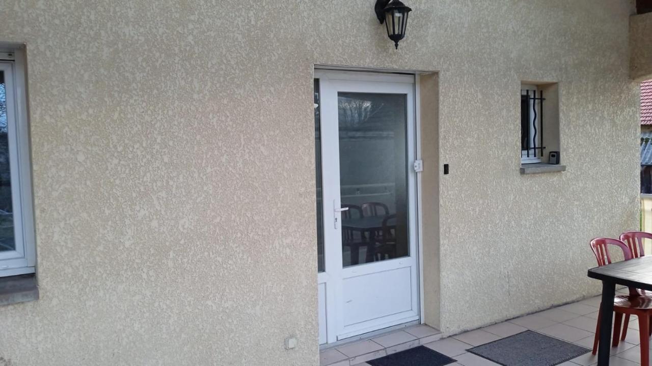 Appartement Dans Notre Maison Domessin Eksteriør billede