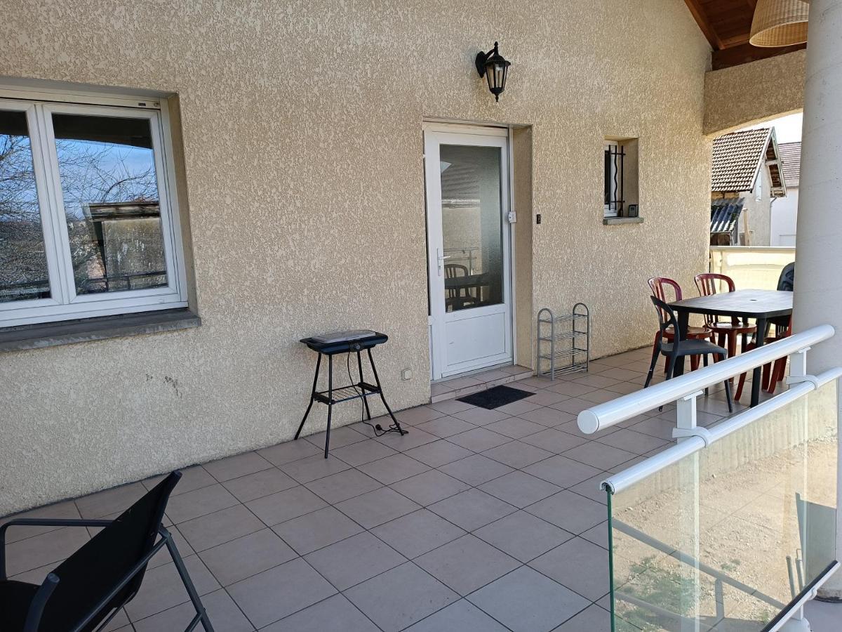 Appartement Dans Notre Maison Domessin Eksteriør billede
